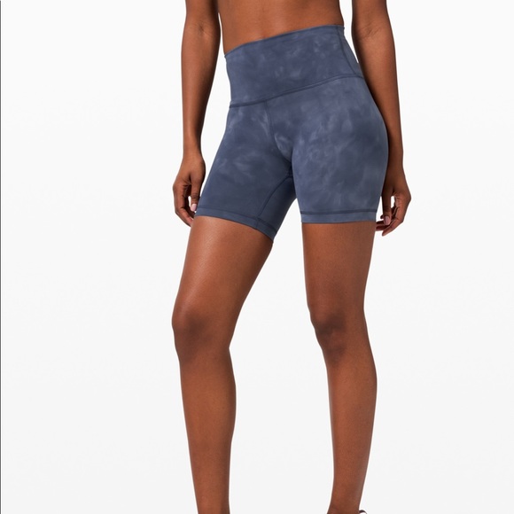 lululemon athletica Pants - Lululemon Wunder Train Shorts Naval Blue Diamond